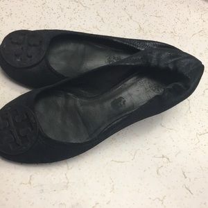 Tory Burch metallic blk reva flats.